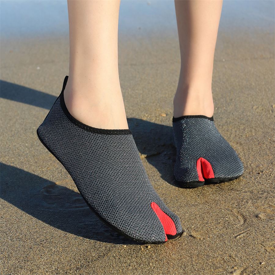 Split-Toe Aqua Sock in use, view 4