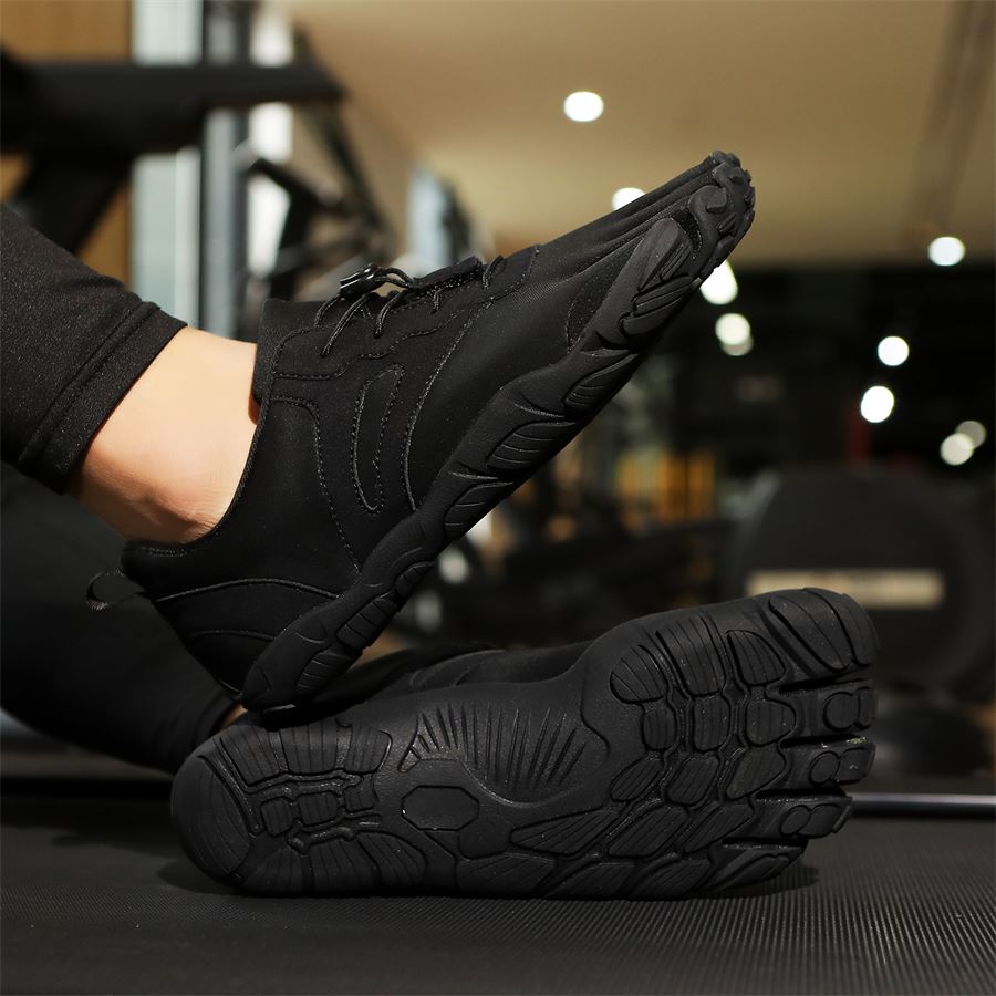 Five-Toe Fitness Barefoot Shoe in use, view 4