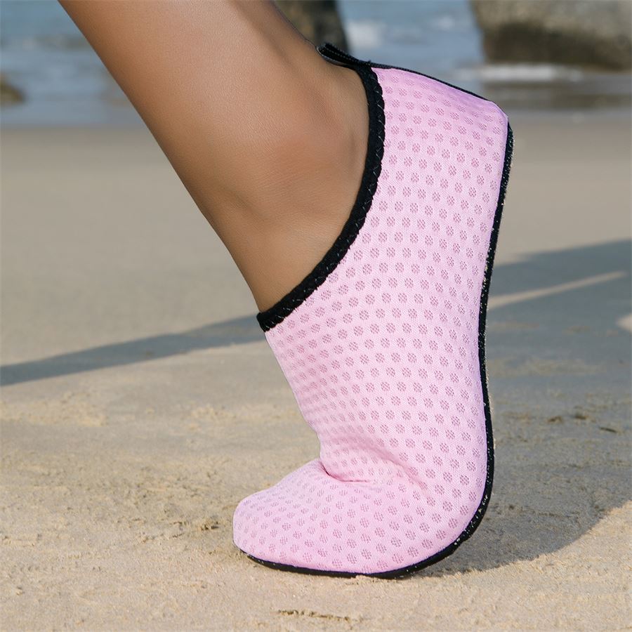 Mesh Aqua Sock in use, view 2